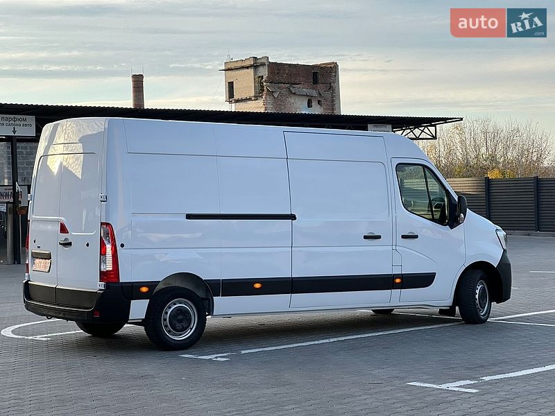 Грузовой фургон Renault Master 2023 в Дубно