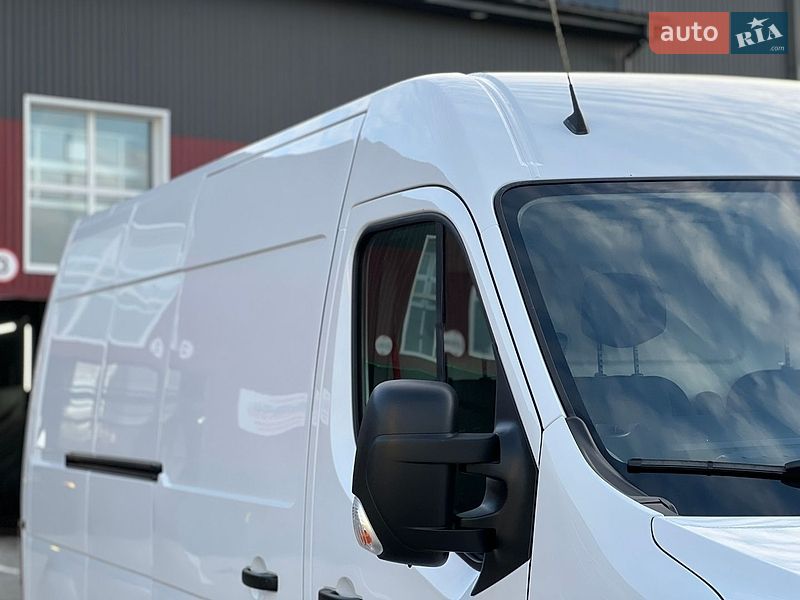 Грузовой фургон Renault Master 2023 в Дубно