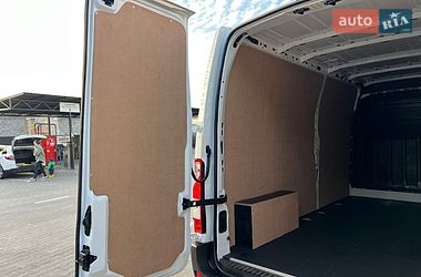 Грузовой фургон Renault Master 2023 в Дубно