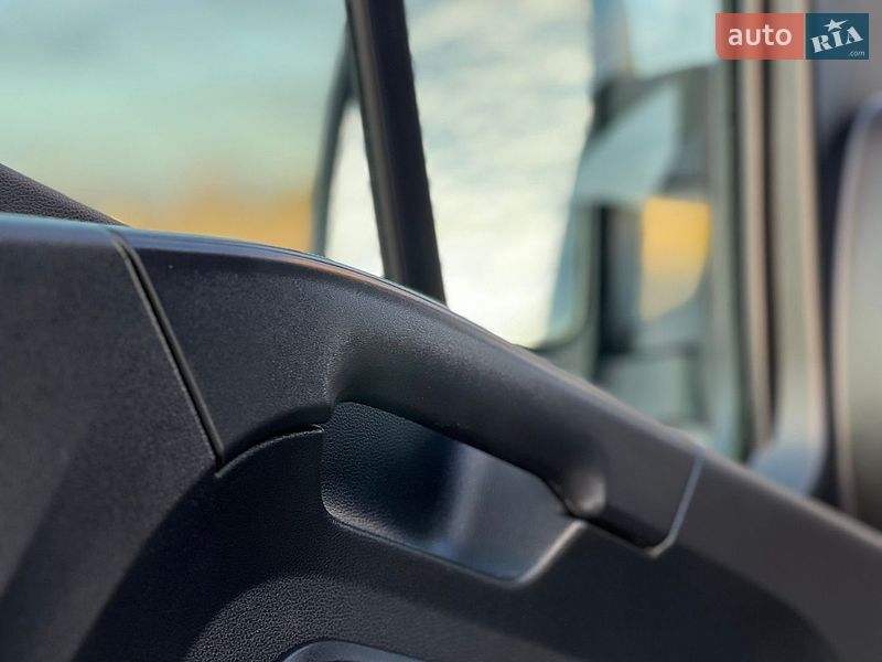 Грузовой фургон Renault Master 2023 в Дубно