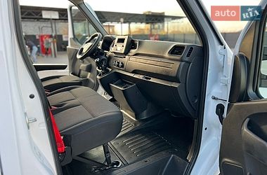 Грузовой фургон Renault Master 2023 в Дубно