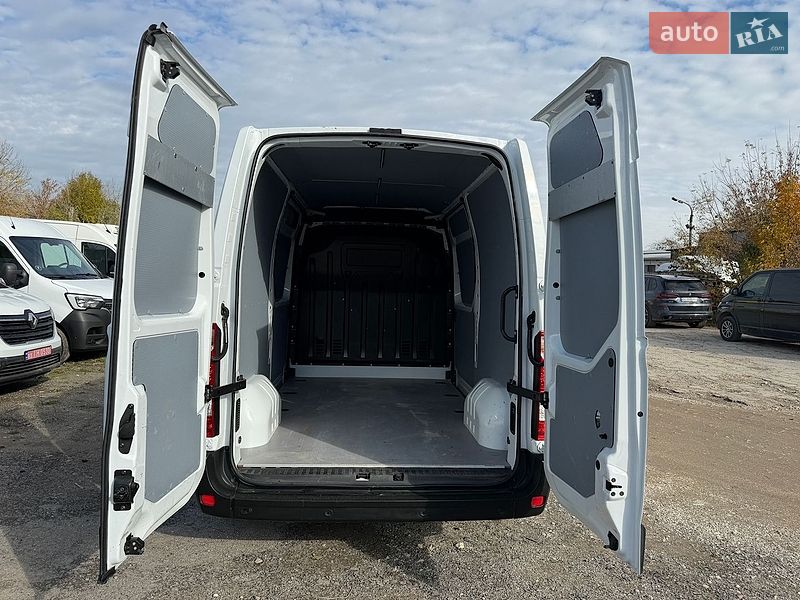 Вантажний фургон Renault Master 2020 в Тернополі