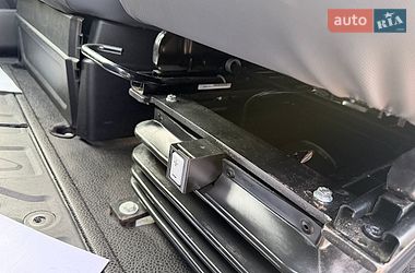 Вантажний фургон Renault Master 2020 в Тернополі
