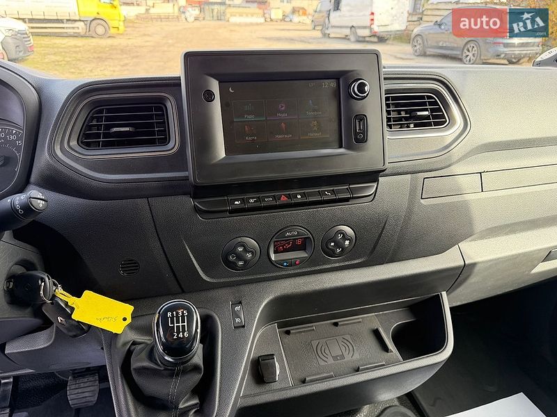 Вантажний фургон Renault Master 2020 в Тернополі