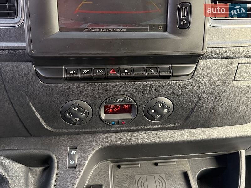 Вантажний фургон Renault Master 2020 в Тернополі
