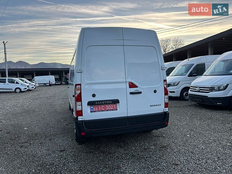 Вантажний фургон Renault Master 2021 в Хусті