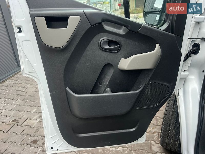 Вантажний фургон Renault Master 2019 в Бердичеві
