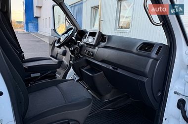 Вантажний фургон Renault Master 2022 в Ковелі