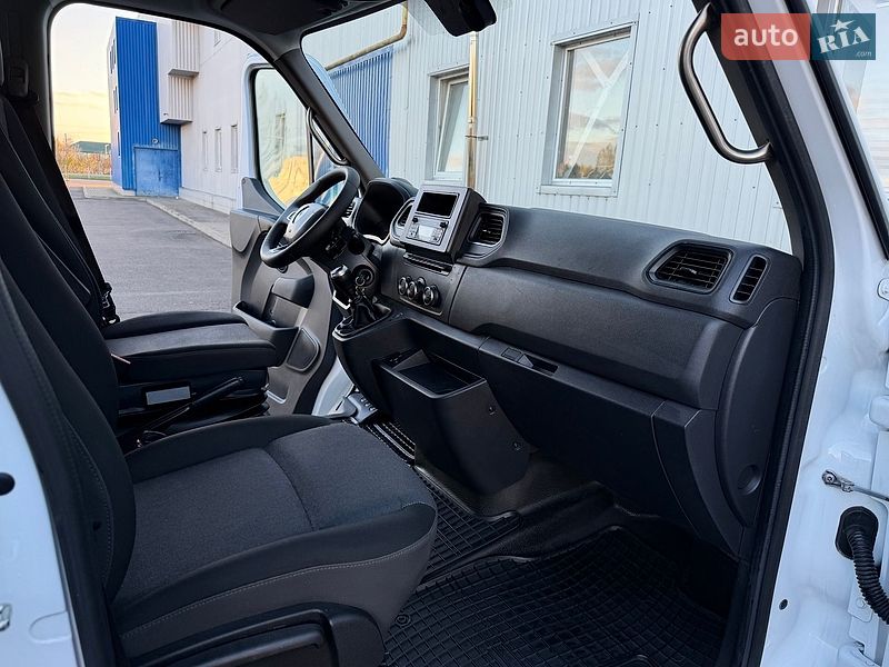 Вантажний фургон Renault Master 2022 в Ковелі