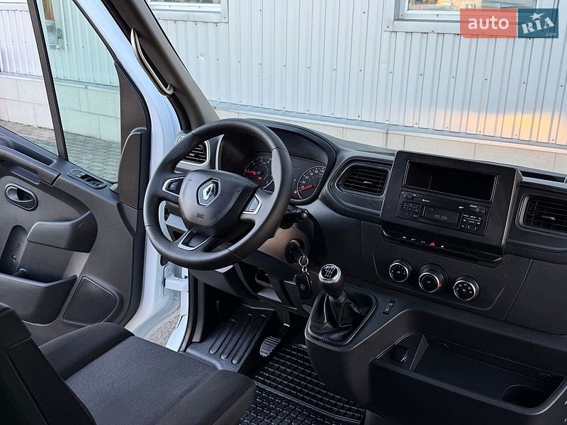 Вантажний фургон Renault Master 2022 в Ковелі