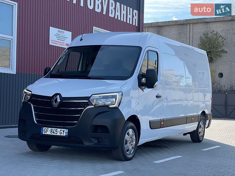 Вантажний фургон Renault Master 2022 в Дубні