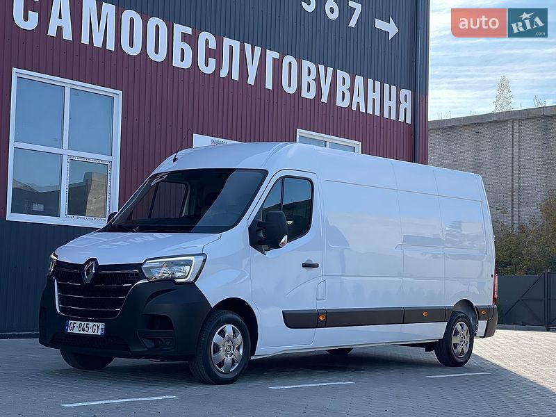 Вантажний фургон Renault Master 2022 в Дубні