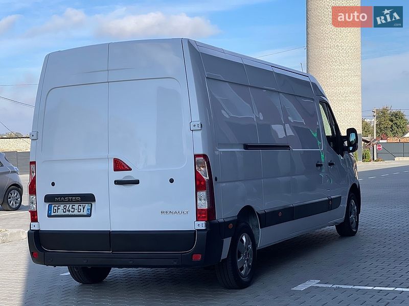Вантажний фургон Renault Master 2022 в Дубні