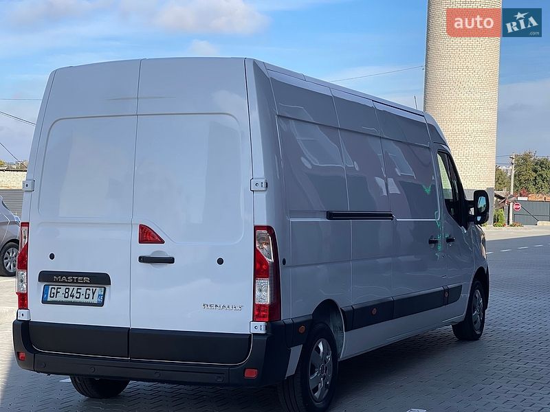 Вантажний фургон Renault Master 2022 в Дубні