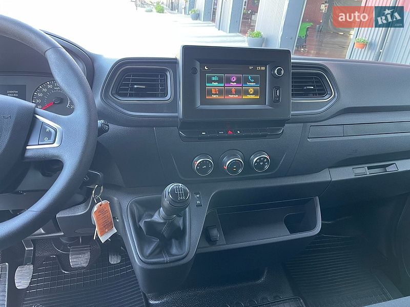 Вантажний фургон Renault Master 2022 в Дубні