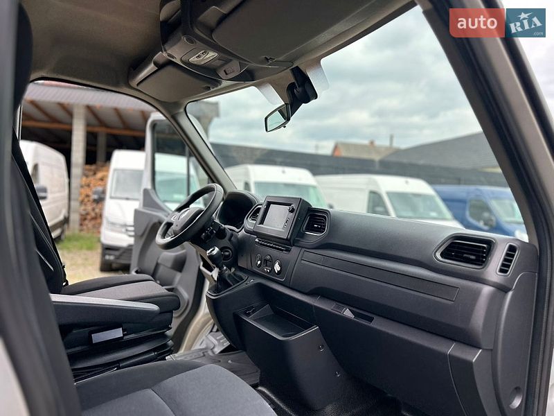 Тентований Renault Master 2022 в Хусті