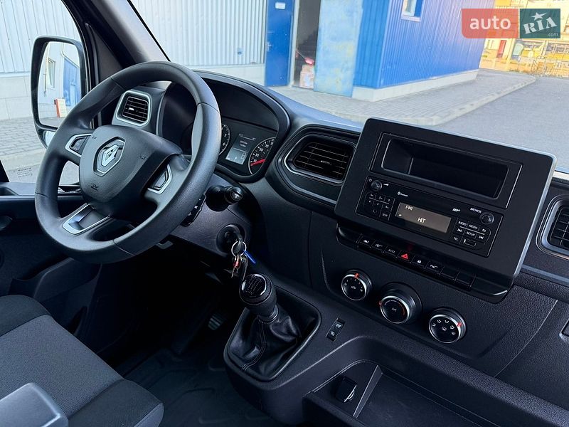 Вантажний фургон Renault Master 2022 в Хмельницькому