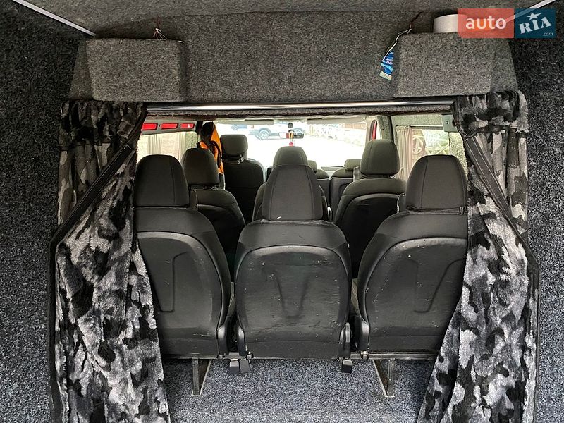 Грузопассажирский фургон Renault Master 2015 в Заречье