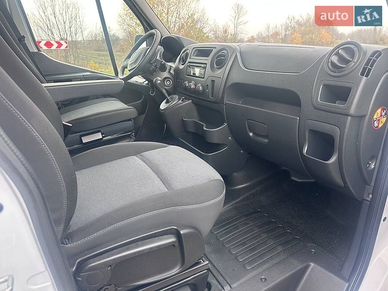 Вантажопасажирський фургон Renault Master 2019 в Дубні