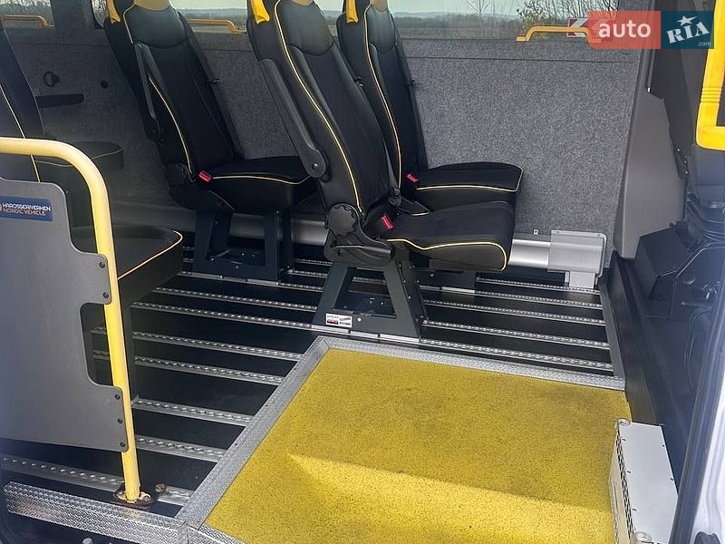 Вантажопасажирський фургон Renault Master 2019 в Дубні