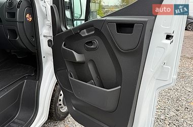 Грузопассажирский фургон Renault Master 2019 в Дубно