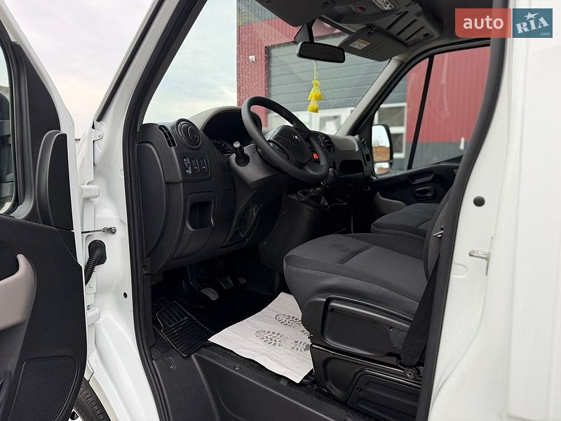 Грузовой фургон Renault Master 2018 в Дубно