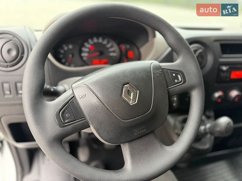 Грузовой фургон Renault Master 2018 в Дубно