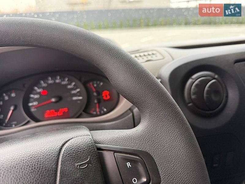 Грузовой фургон Renault Master 2018 в Дубно