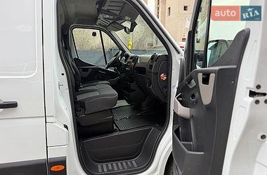 Грузовой фургон Renault Master 2018 в Дубно