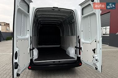 Грузовой фургон Renault Master 2018 в Дубно