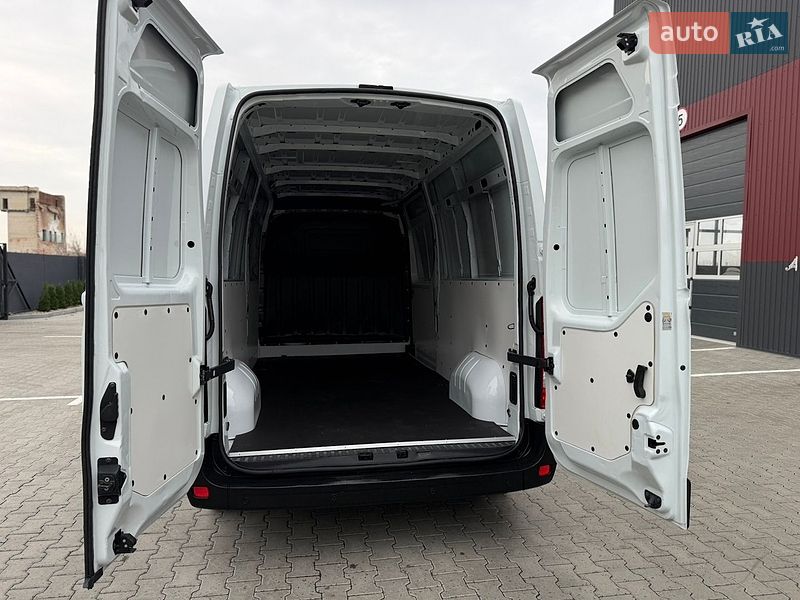Грузовой фургон Renault Master 2018 в Дубно