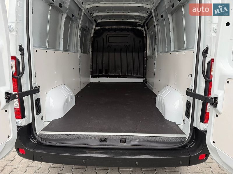 Грузовой фургон Renault Master 2018 в Дубно