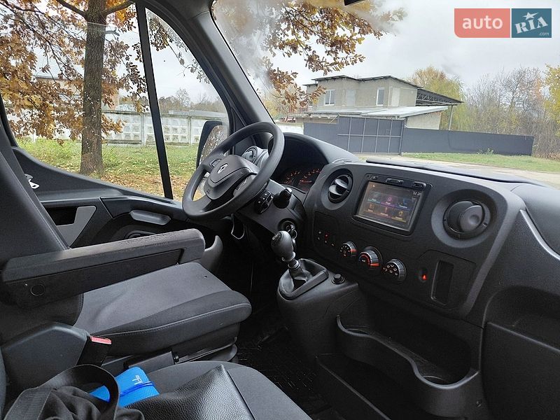 Грузовой фургон Renault Master 2017 в Ивано-Франковске