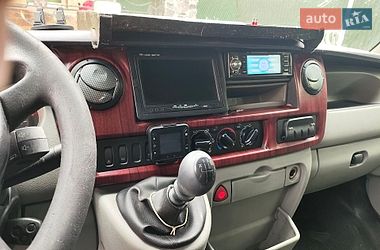 Вантажний фургон Renault Master 2008 в Львові