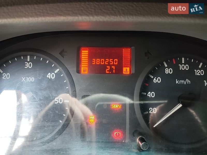 Вантажний фургон Renault Master 2008 в Львові