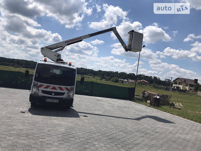 Автовышка Renault Maxity 2012 в Львове