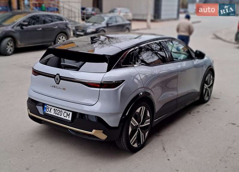 Внедорожник / Кроссовер Renault Megane E-Tech Electric 2022 в Хмельницком
