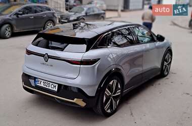 Позашляховик / Кросовер Renault Megane E-Tech Electric 2022 в 