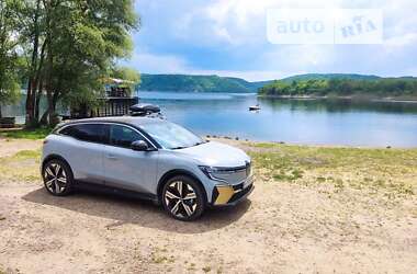 Позашляховик / Кросовер Renault Megane E-Tech Electric 2022 в Хмельницькому