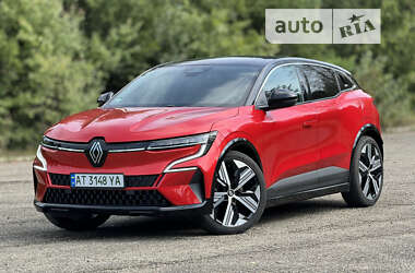 Внедорожник / Кроссовер Renault Megane E-Tech Electric 2022 в Долине