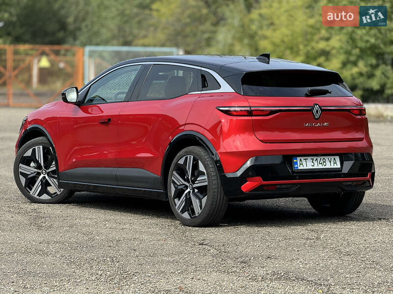 Внедорожник / Кроссовер Renault Megane E-Tech Electric 2022 в Долине