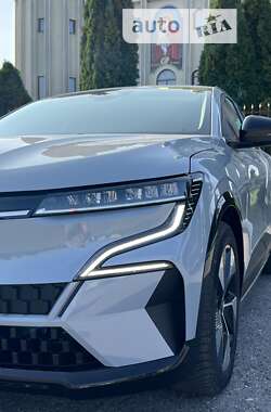 Внедорожник / Кроссовер Renault Megane E-Tech Electric 2023 в Дубно