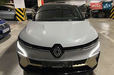 Внедорожник / Кроссовер Renault Megane E-Tech Electric 2022 в Киеве