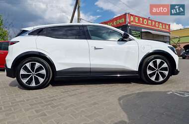 Позашляховик / Кросовер Renault Megane E-Tech Electric 2022 в 