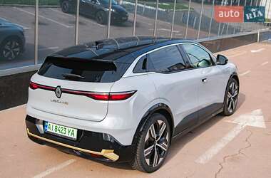 Позашляховик / Кросовер Renault Megane E-Tech Electric 2022 в 