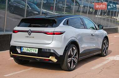 Позашляховик / Кросовер Renault Megane E-Tech Electric 2022 в 
