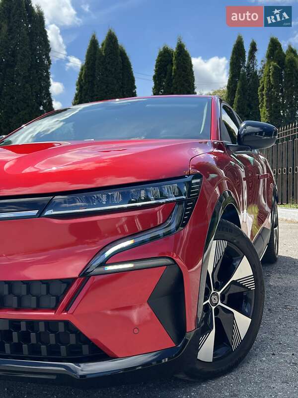 Внедорожник / Кроссовер Renault Megane E-Tech Electric 2022 в Дубно
