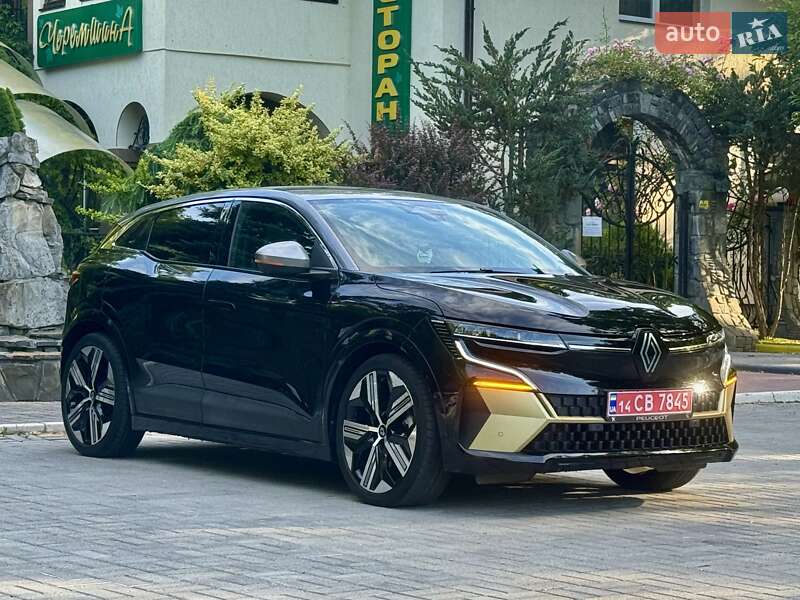 Внедорожник / Кроссовер Renault Megane E-Tech Electric 2023 в Дрогобыче