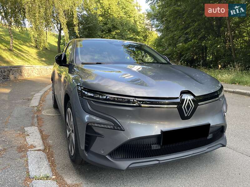 Внедорожник / Кроссовер Renault Megane E-Tech Electric 2022 в Киеве