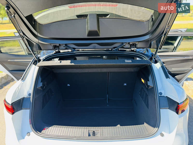 Позашляховик / Кросовер Renault Megane E-Tech Electric 2023 в Лохвиці